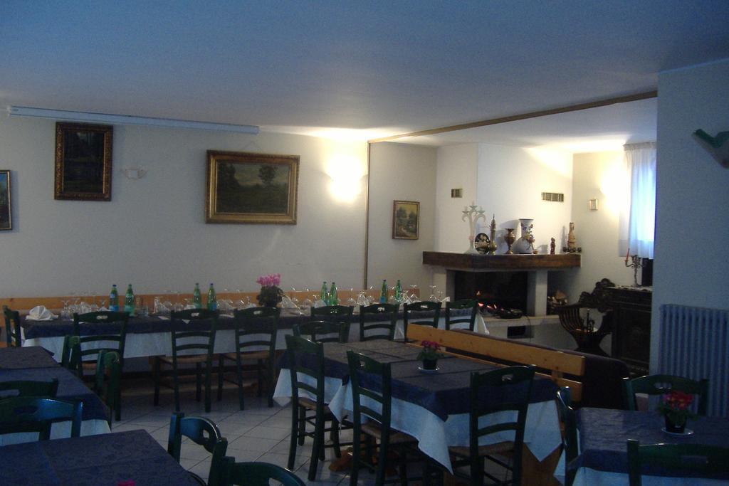 Hotel Ristorante Vittoria San Fedele Intelvi Exterior photo